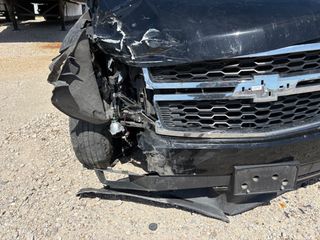 2018 Chevrolet Tahoe LT - Primary Damage Right Image